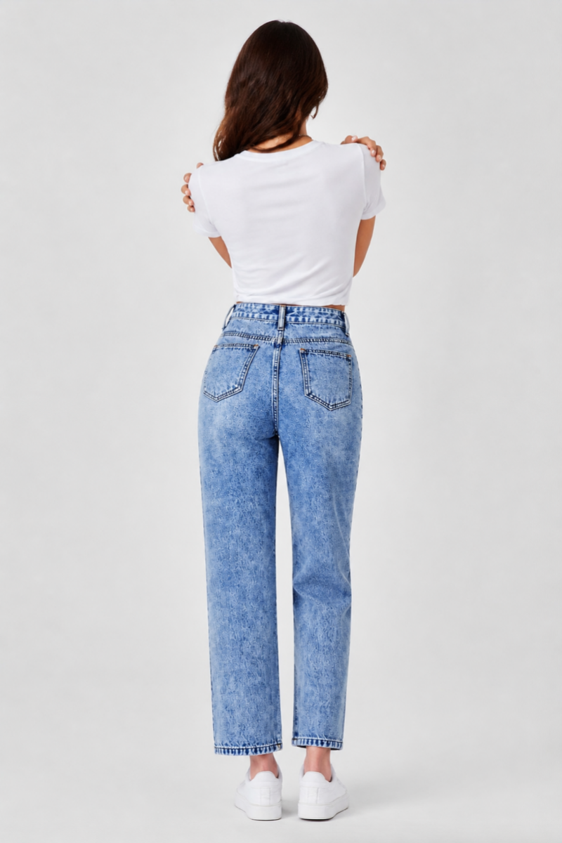 Women's vintage ripped ankle-length slim-fit jeans
