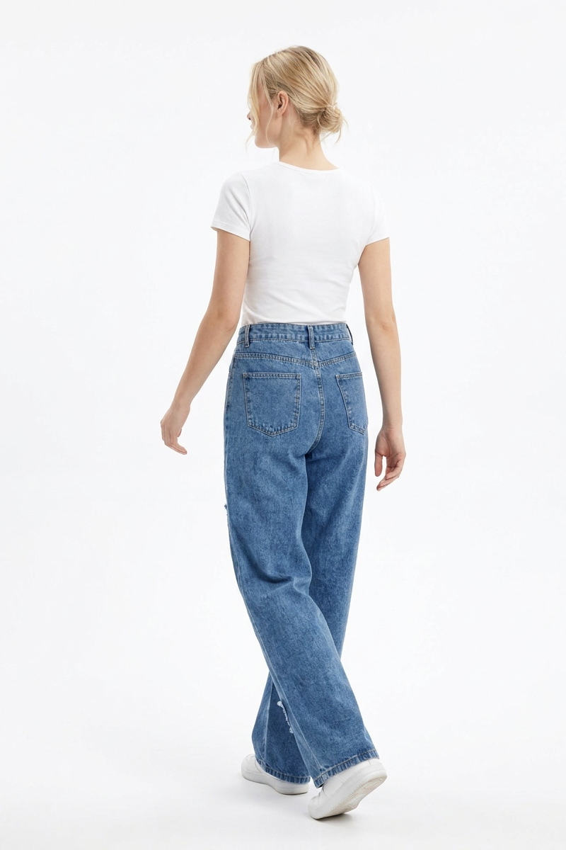 Women's Vintage Wash Butterfly Appliqué Wide-Leg Jeans