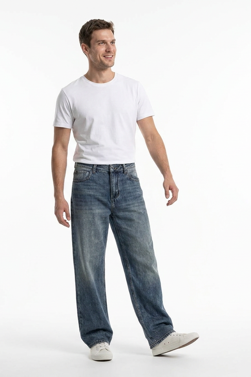 Men's Vintage Wash Relaxed Straight Leg Jeans