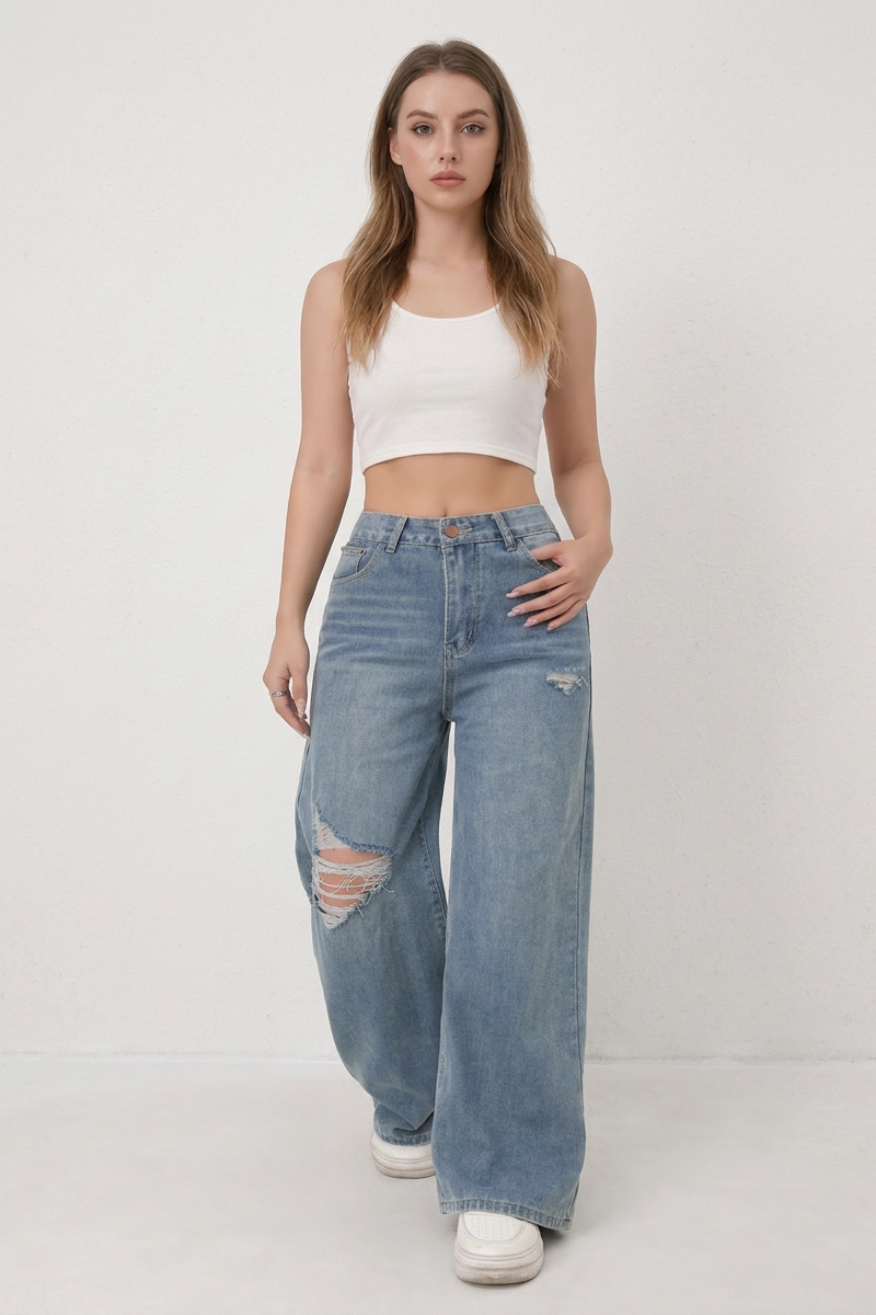 Women's Vintage Wash Wide-Leg Ripped Jeans