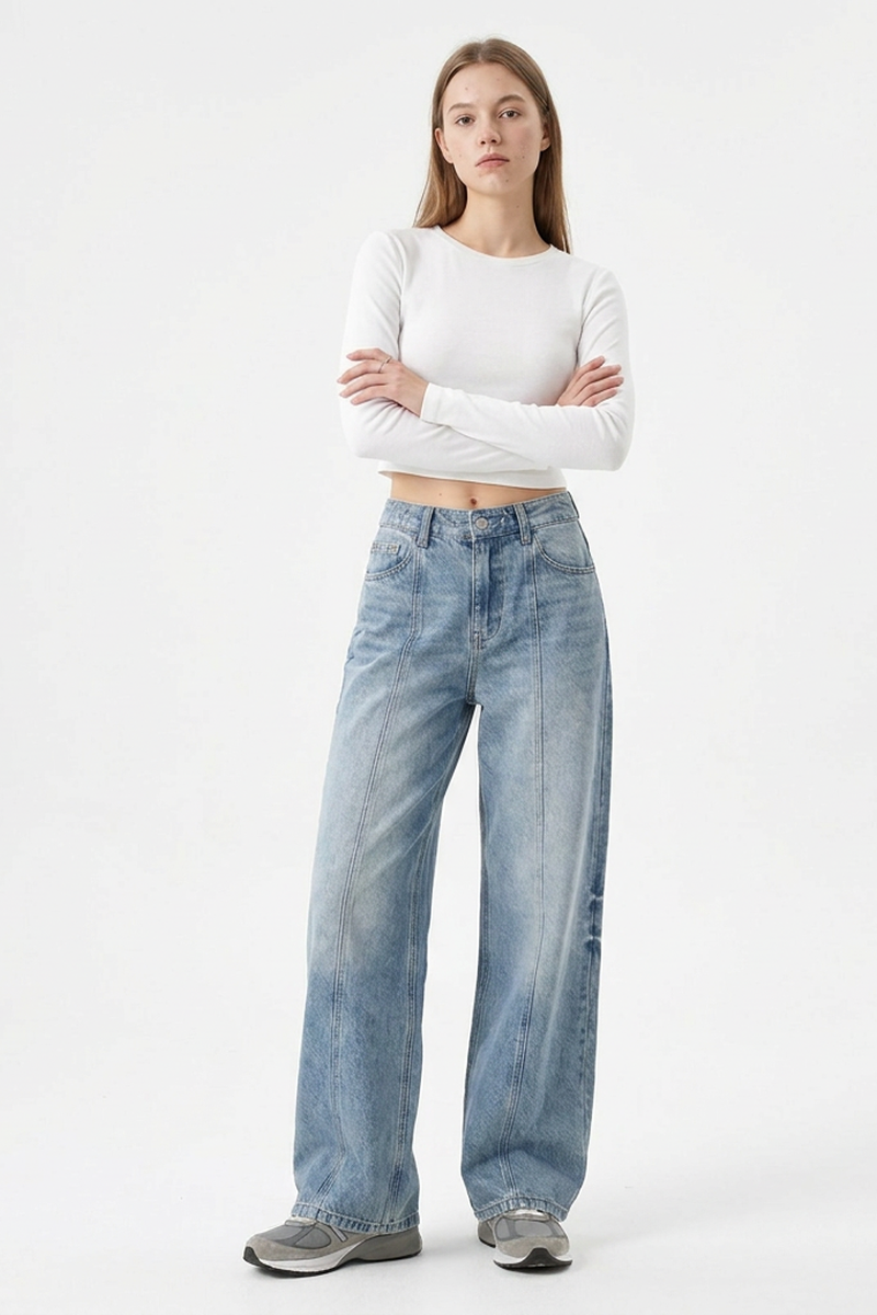 Women's Vintage Wash Paneled Wide-Leg Jeans