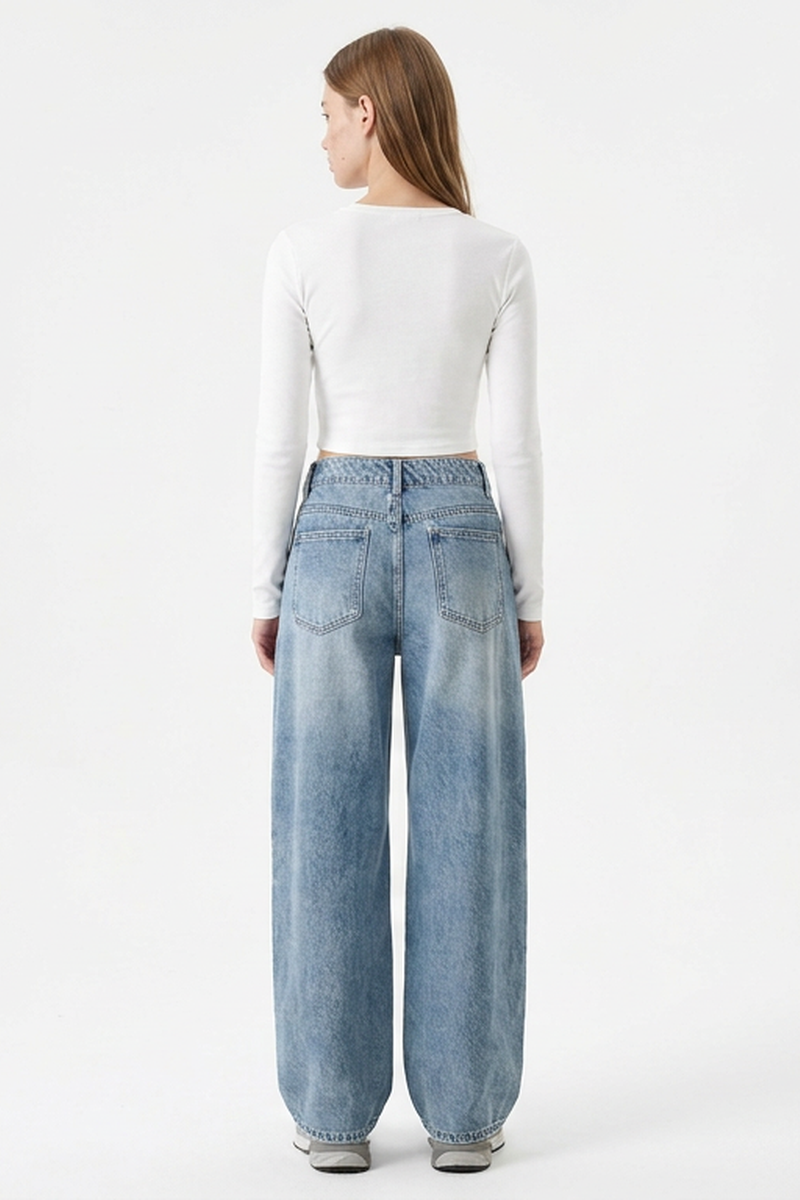 Women's Vintage Wash Paneled Wide-Leg Jeans