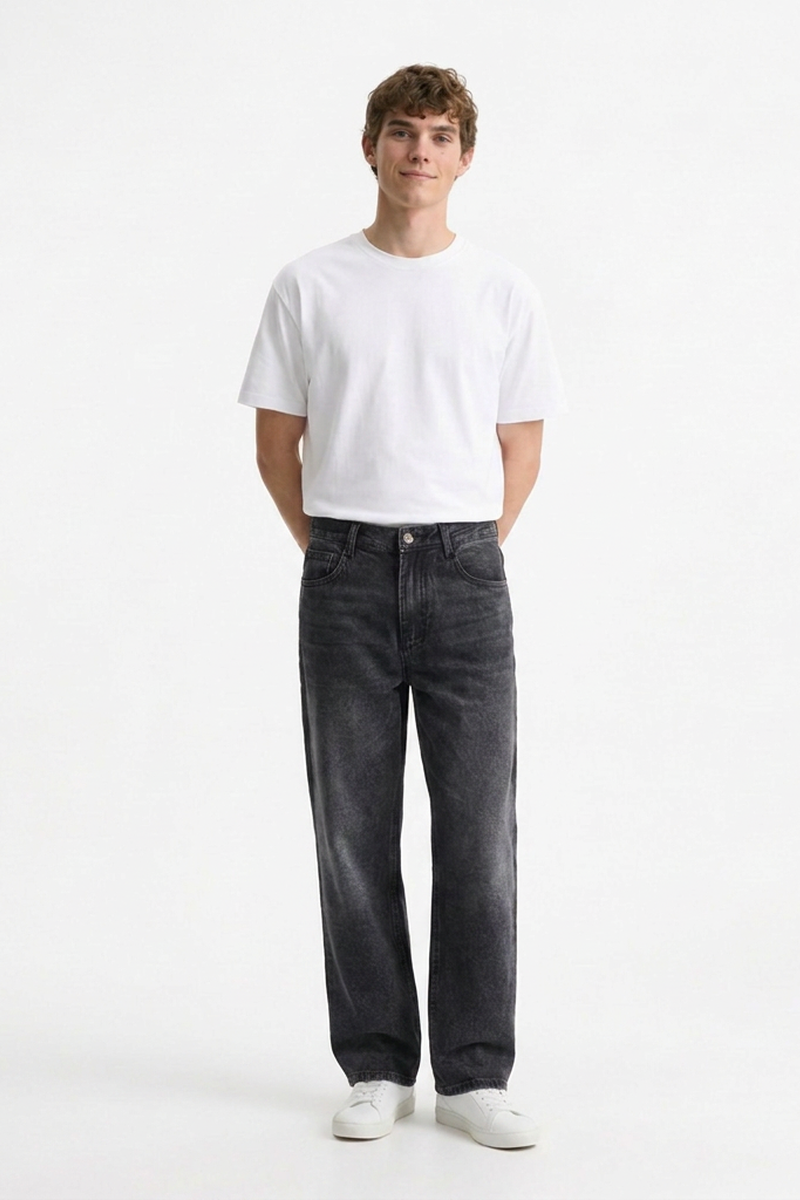 Men's Vintage Wash Relaxed Fit Straight-Leg Jeans