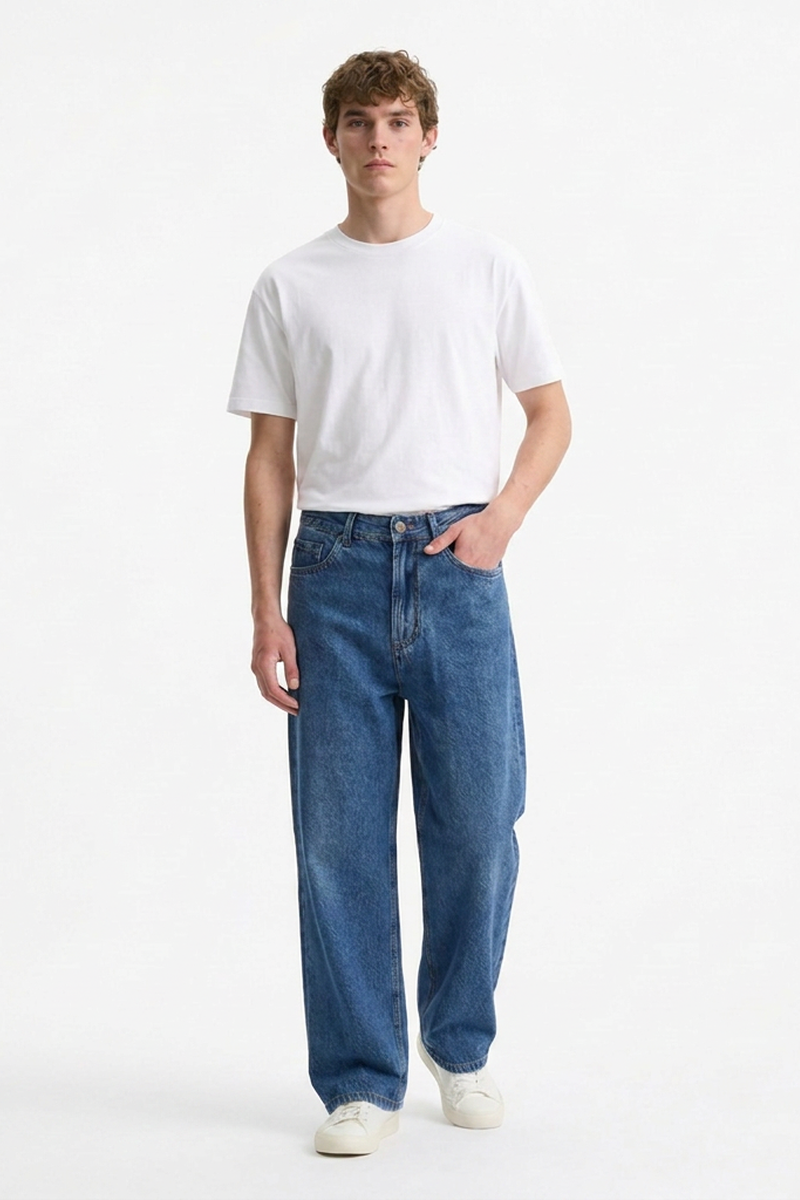 Men's Classic Mid Blue Straight-Leg Jeans