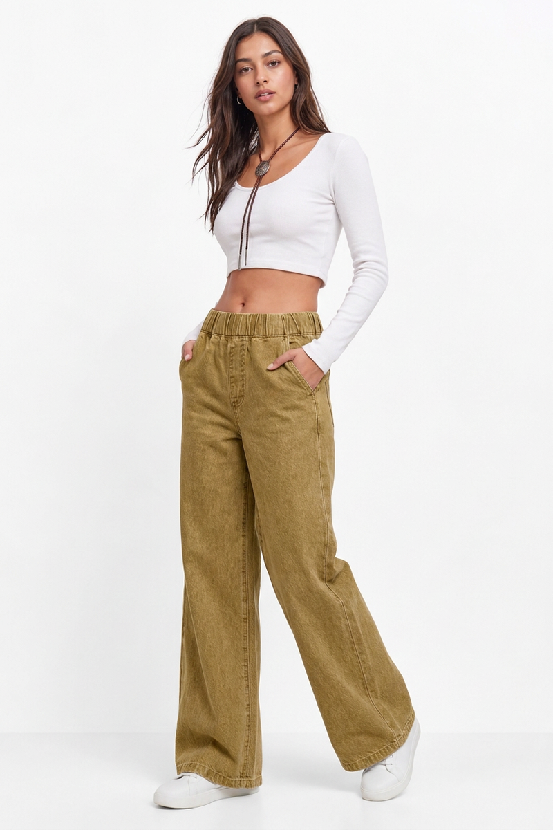 Women's Elastic Waist Wide-Leg Jeans
